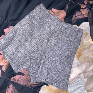 knit shorts
